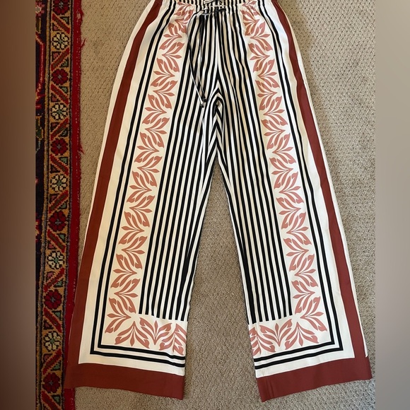 Abercrombie & Fitch Striped Wide-Leg Pants - Picture 2 of 5